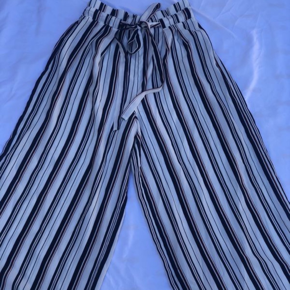 stripped capri style pants
